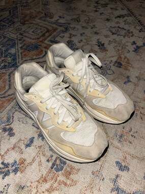 New Balance 57/40 W5740CHA Cream Beige Sneakers Women's Size 11